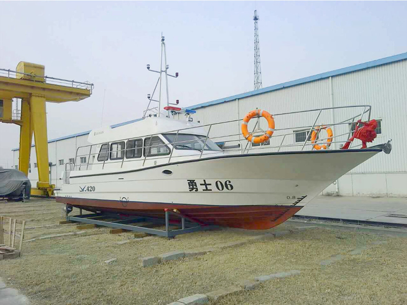 JY420 law enforcement boat for sale 1.jpg
